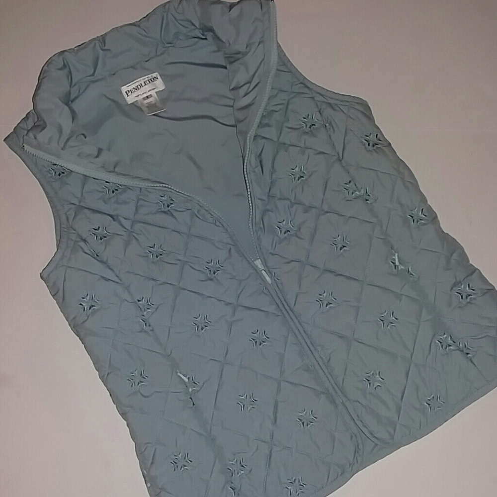 - Pendleton Puff Quilted Vest Blue S